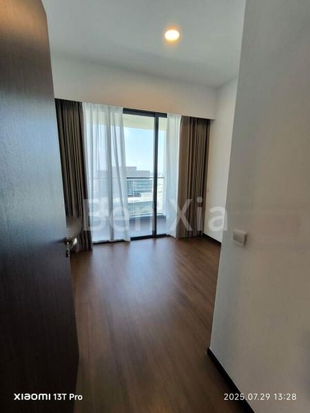 3 Bed Condo for Sale in  One Pearl Bank - Image 6