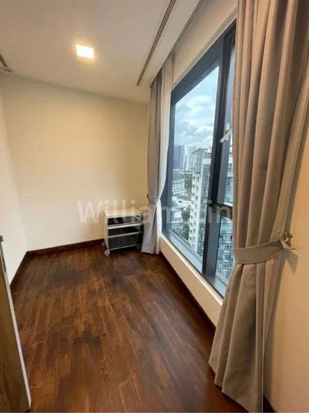 2 Bed Apartment (Condo) for Sale in  M5 - Image 4