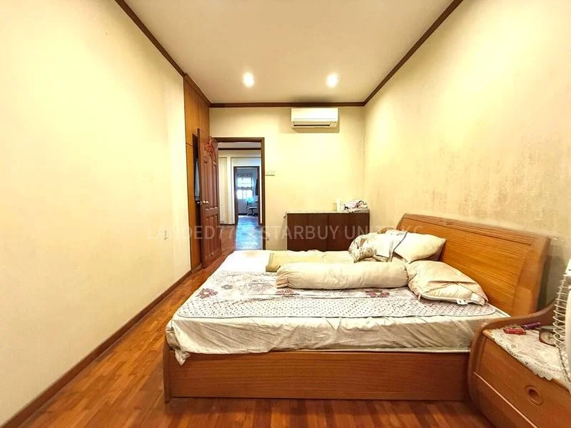 4 Bed Terraced House (Landed) for Sale in  Clementiwoods Condominium - Image 4