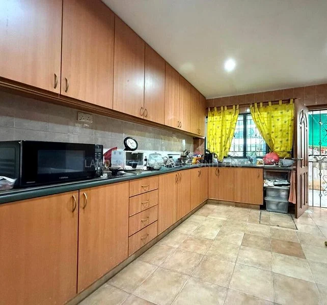 4 Bed Terraced House (Landed) for Sale in  Clementiwoods Condominium - Image 3