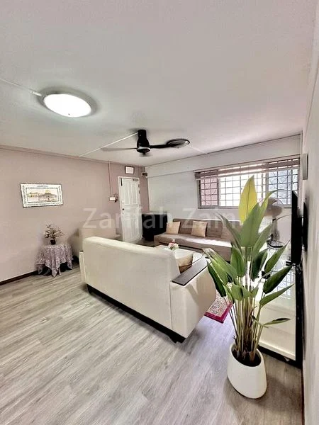 4 Room (4NG) HDB for Sale in  612 Ang Mo Kio Avenue 4 - Image 5