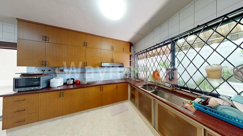 6 Bed Bungalow (Landed) for Sale in  Tenggiria - Image 3