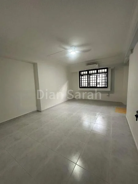 4 Room (4A) HDB for Rent in  424 Woodlands Street 41 - Image 1