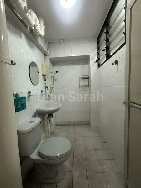 4 Room (4A) HDB for Rent in  424 Woodlands Street 41 - Image 7