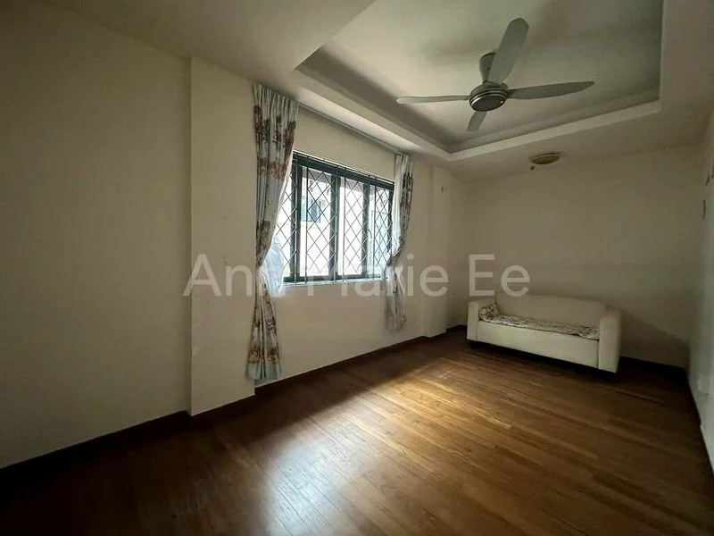 7 Bed Corner Terrace (Landed) for Rent in  Sembawang Hills Estate - Image 13