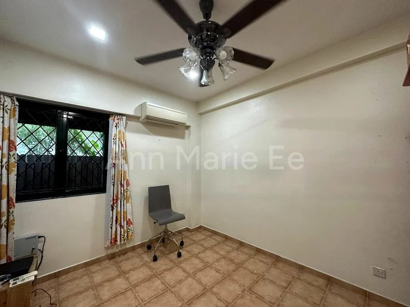 7 Bed Corner Terrace (Landed) for Rent in  Sembawang Hills Estate - Image 7