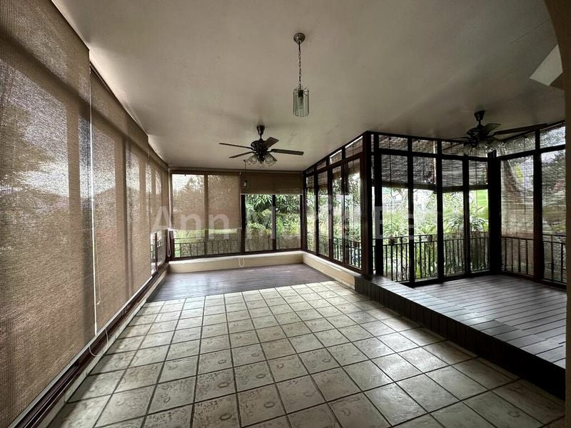 7 Bed Corner Terrace (Landed) for Rent in  Sembawang Hills Estate - Image 1