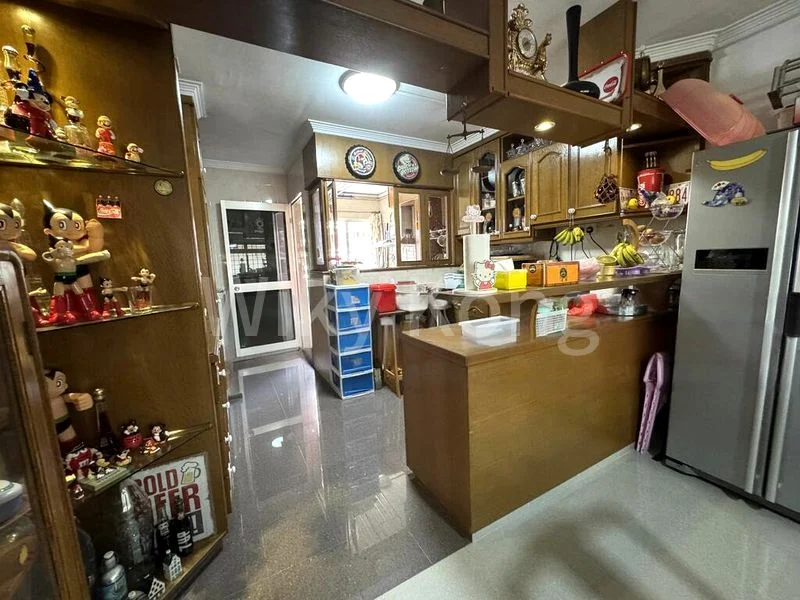 Executive HDB for Sale in  607 Elias Road - Image 5