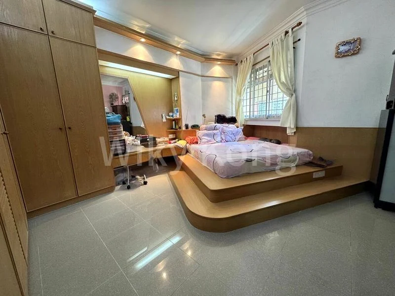 Executive HDB for Sale in  607 Elias Road - Image 1