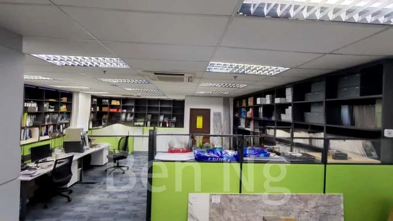 Light Industrial (B1) for Rent: Cendex Centre - Image 2