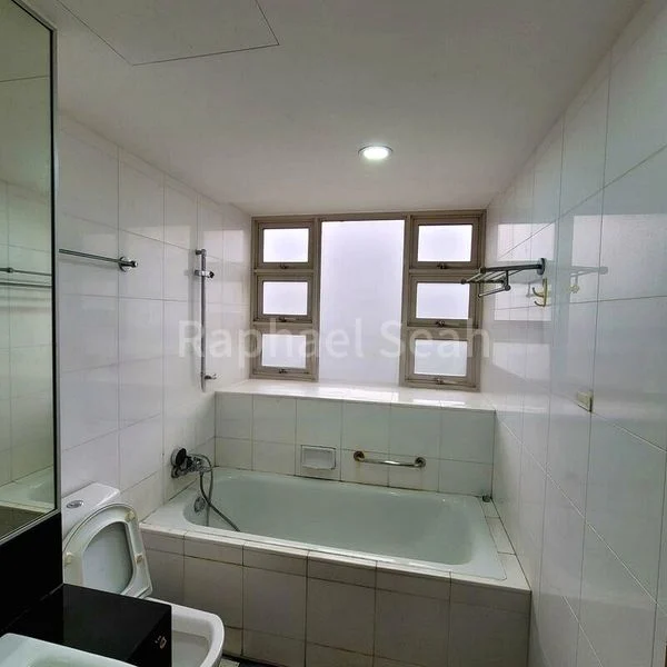 Master Room (Condo) for Rent in  Le Crescendo - Image 4