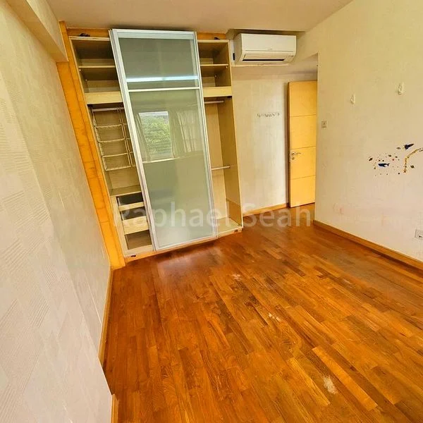 Master Room (Condo) for Rent in  Le Crescendo - Image 5