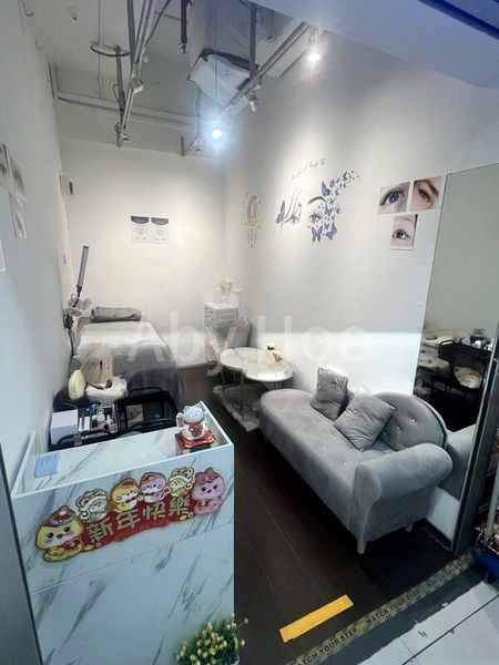 Other Retail for Rent: Far East Plaza - Image 2