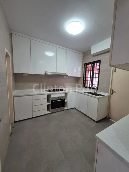 4 Bed Semi-Detached House (Landed) for Rent in  Capitol Park - Image 7