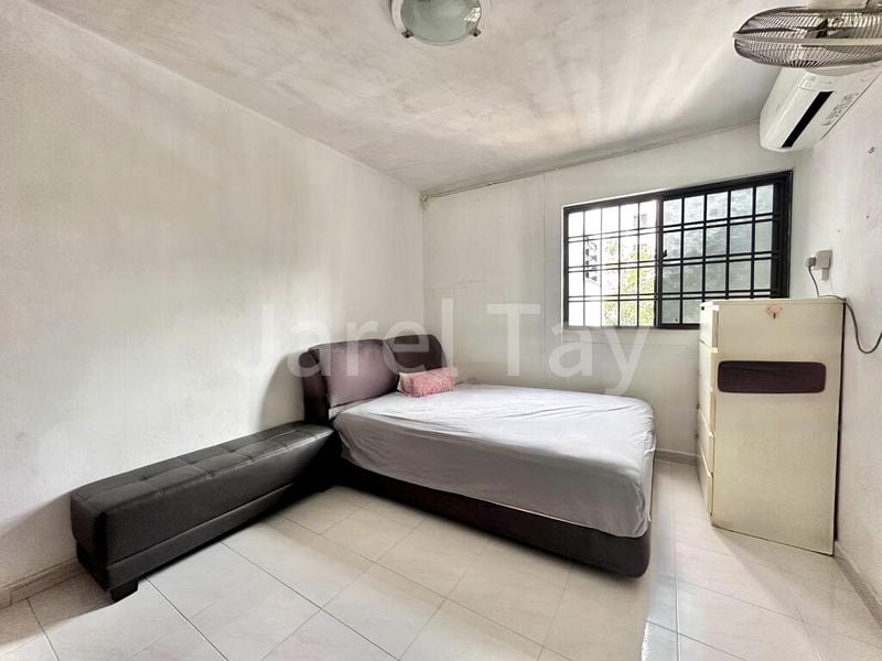 Common Room (HDB) for Rent in 648 Hougang Avenue 8 - Image 2