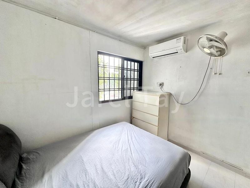 Common Room (HDB) for Rent in  648 Hougang Avenue 8 - Image 3