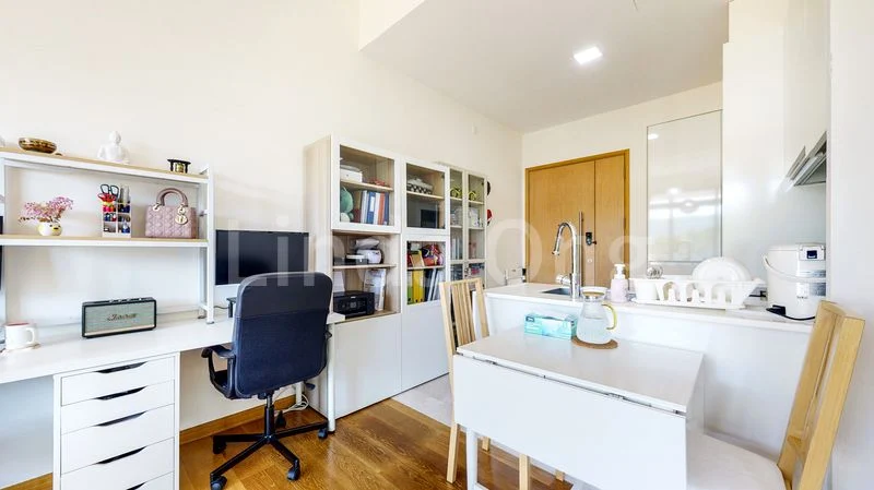 1 Bed Condo for Rent in  Kingsford . Hillview Peak - Image 4