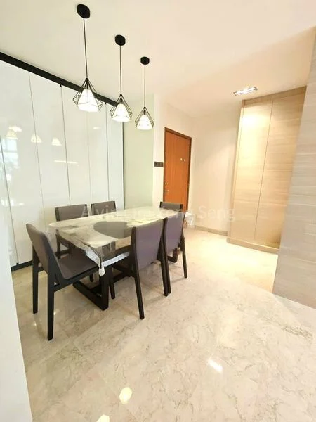 2 Bed Condo for Rent in Parbury Hill Condominium - Image 2