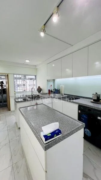 3 Room (3NG) HDB for Sale in  54 Telok Blangah Drive - Image 4