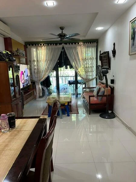 2 Bed Executive Condo for Sale in  Esparina Residences - Image 2