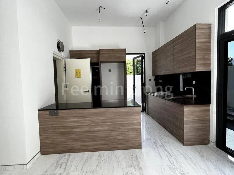 6 Bed Semi-Detached House (Landed) for Sale in  Kembangan Villas - Image 11