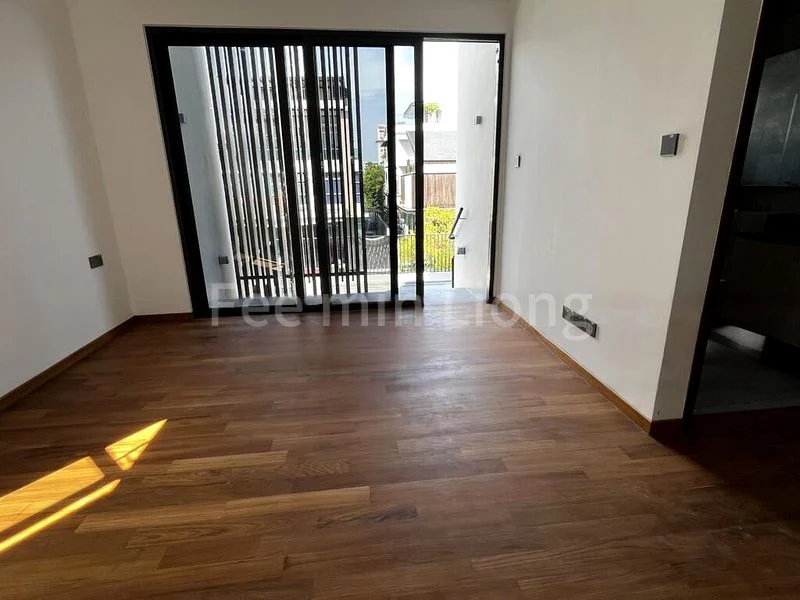 6 Bed Semi-Detached House (Landed) for Sale in  Kembangan Villas - Image 10