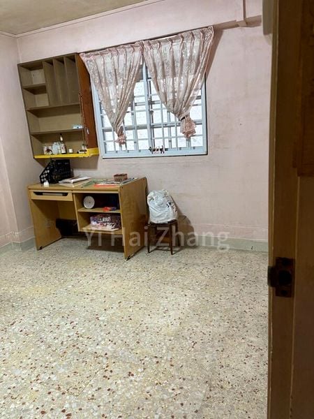 Common Room (HDB) for Rent in  157 Lorong 1 Toa Payoh - Image 1