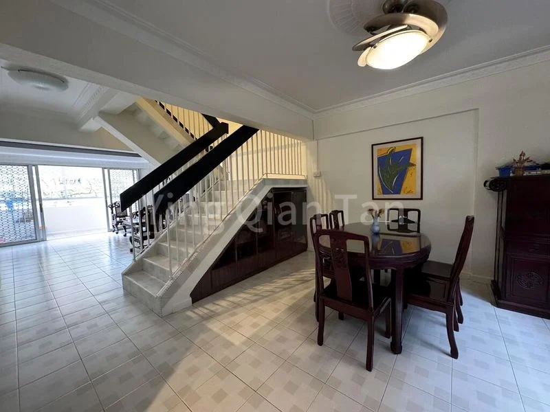 Maisonette HDB for Sale in  111 Clementi Street 13 - Image 3