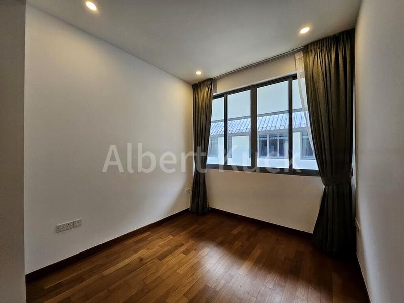 5 Bed Cluster House (Landed) for Rent in  Greenwood Mews - Image 13