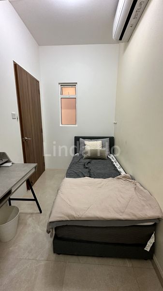 Common Room (Condo) for Rent in  The Glades - Image 2