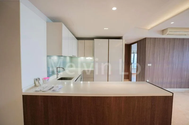 3 Bed Condo for Sale in  UIC Building - Image 6