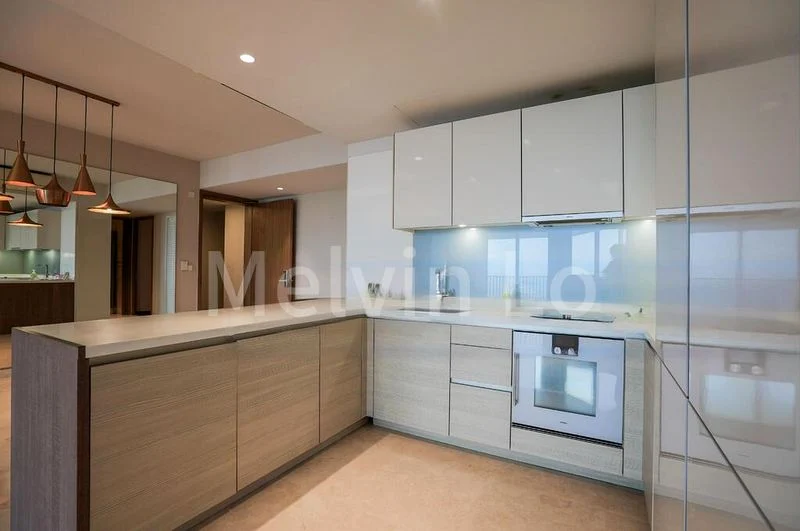 3 Bed Condo for Sale in  UIC Building - Image 4