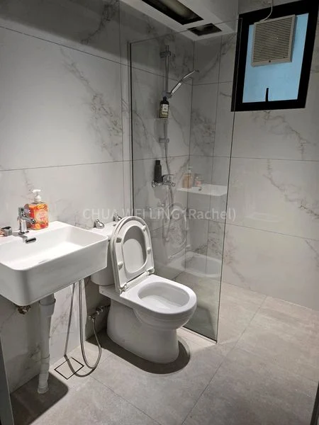 Common Room (HDB) for Rent in  172A Edgedale Plains - Image 3