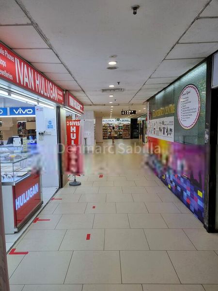 Shop / Shophouse for Sale: Lucky Plaza - Image 2