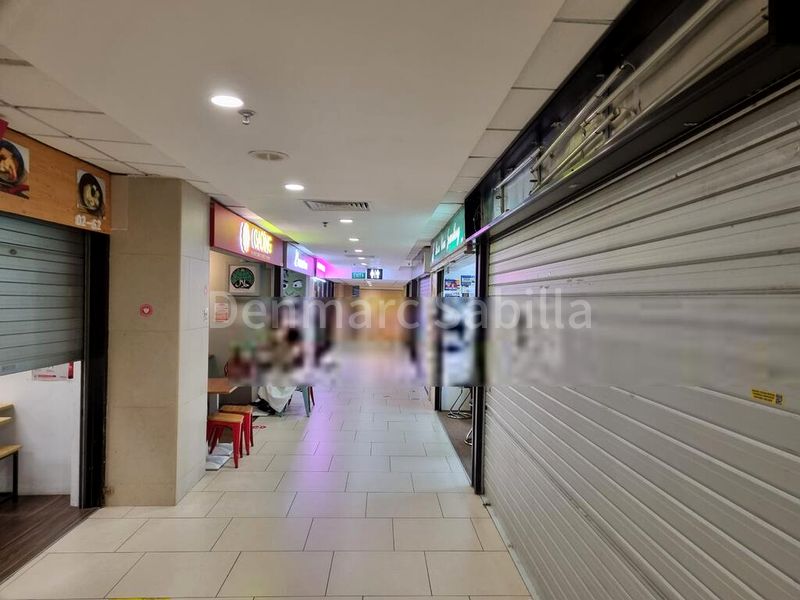 Shop / Shophouse for Sale: Lucky Plaza - Image 3