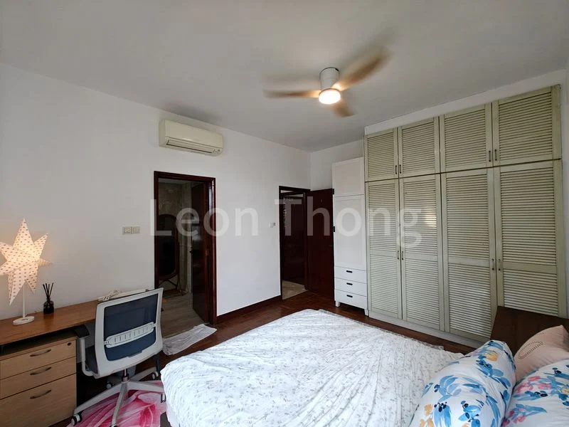 Master Room (Condo) for Rent in  Parc Oasis - Image 5