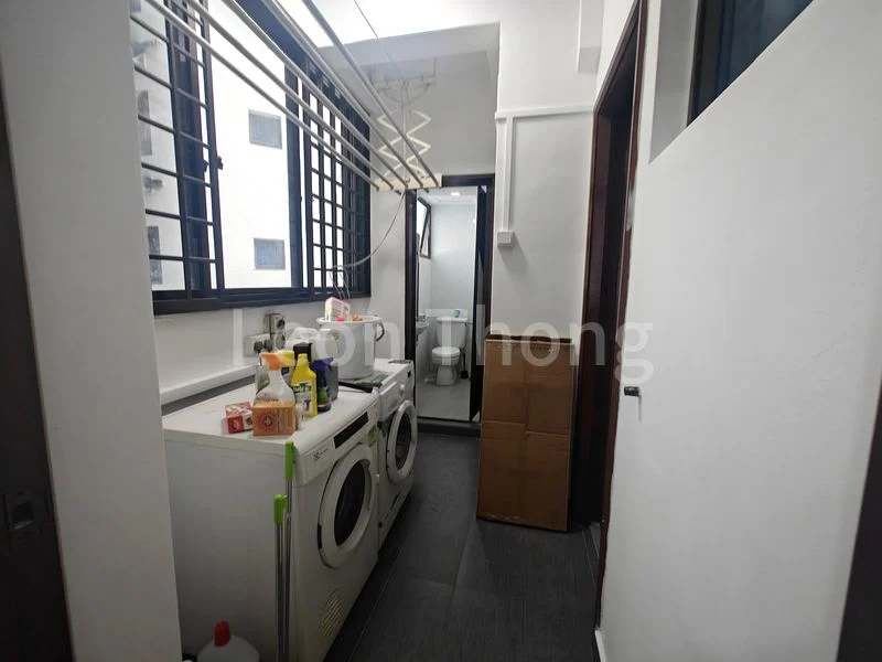 Master Room (Condo) for Rent in  Parc Oasis - Image 21