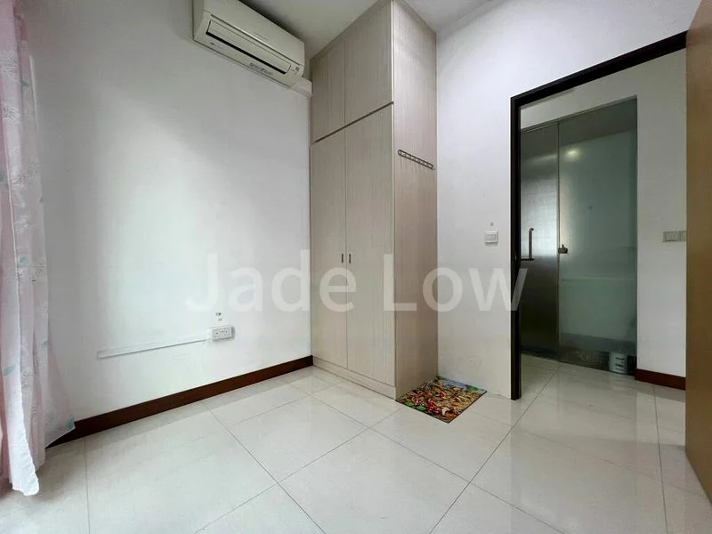 2 Bed Condo for Rent in  Seastrand - Image 3