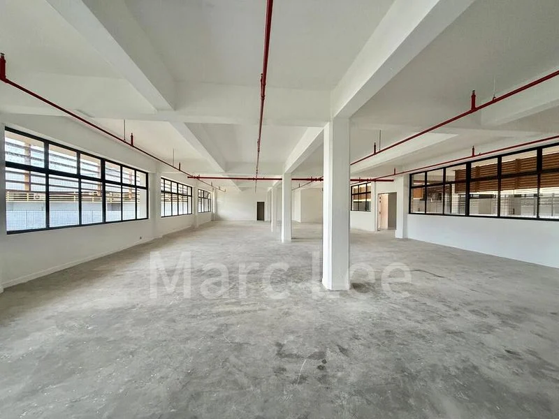 Light Industrial (B1) for Rent: Bright Unit | 40ft Loading | Industrial Unit in Bukit Merah - Image 5