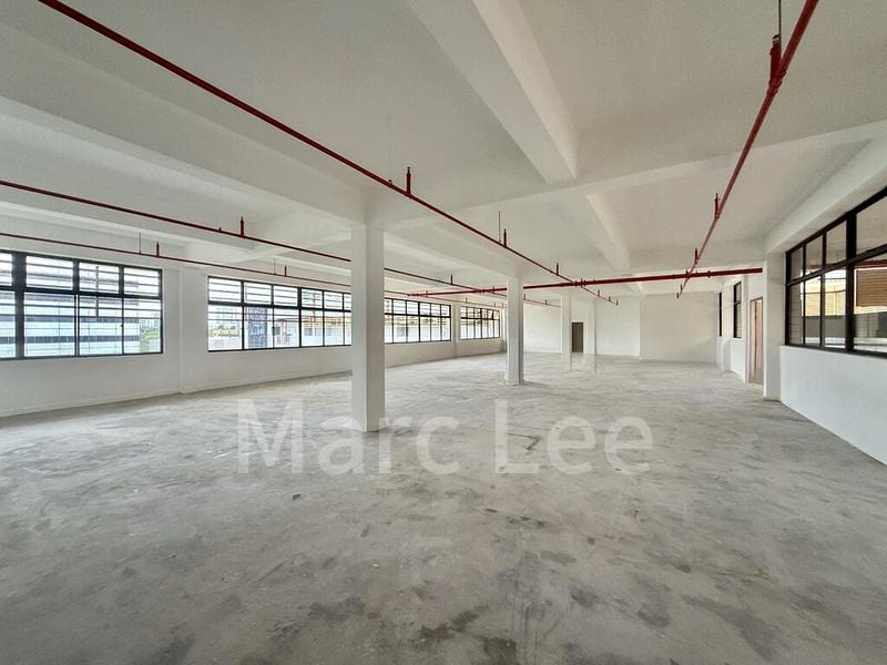 Light Industrial (B1) for Rent: Bright Unit | 40ft Loading | Industrial Unit in Bukit Merah - Image 6