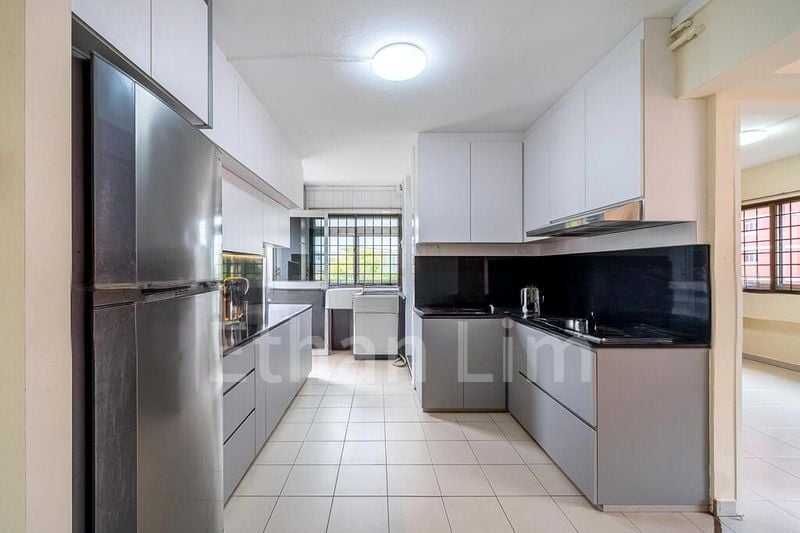 Maisonette HDB for Rent in  221 Hougang Street 21 - Image 13