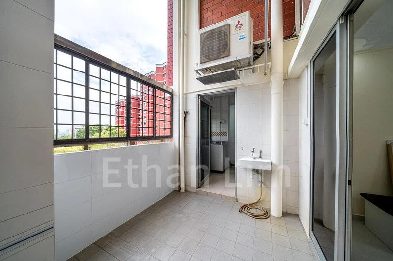 Maisonette HDB for Rent in  221 Hougang Street 21 - Image 17