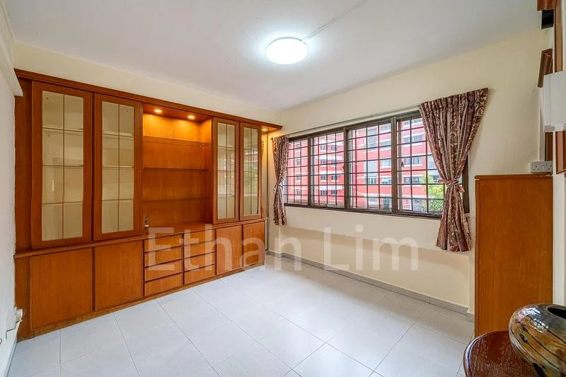 Maisonette HDB for Rent in  221 Hougang Street 21 - Image 8