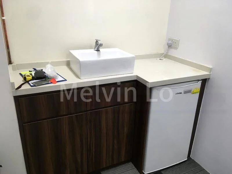 Office for Sale: SBF Center - Image 13