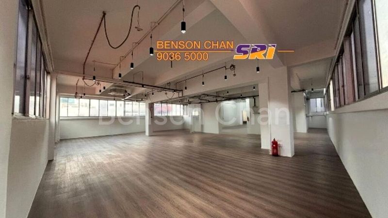 Light Industrial (B1) for Rent: Aljunied MRT, Entire Floor with own toilet - Image 3