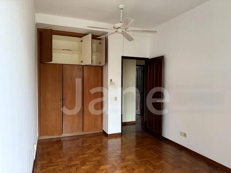4 Bed Terraced House (Landed) for Rent in Airview Park - Image 4