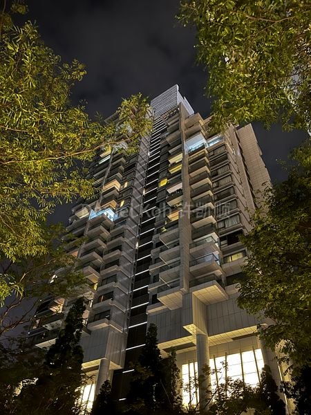 1 Bed Condo for Sale in  Concourse Skyline - Image 3
