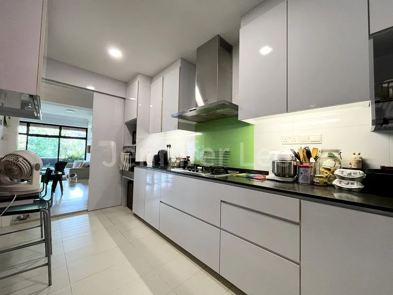 4 Bed Condo for Rent in  Leonie Gardens - Image 8