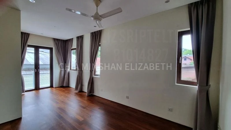 6 Bed Semi-Detached House (Landed) for Sale in  Mayfair Park - Image 2