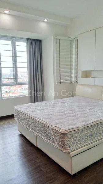 4 Bed Condo for Rent in  Dunman Place - Image 4